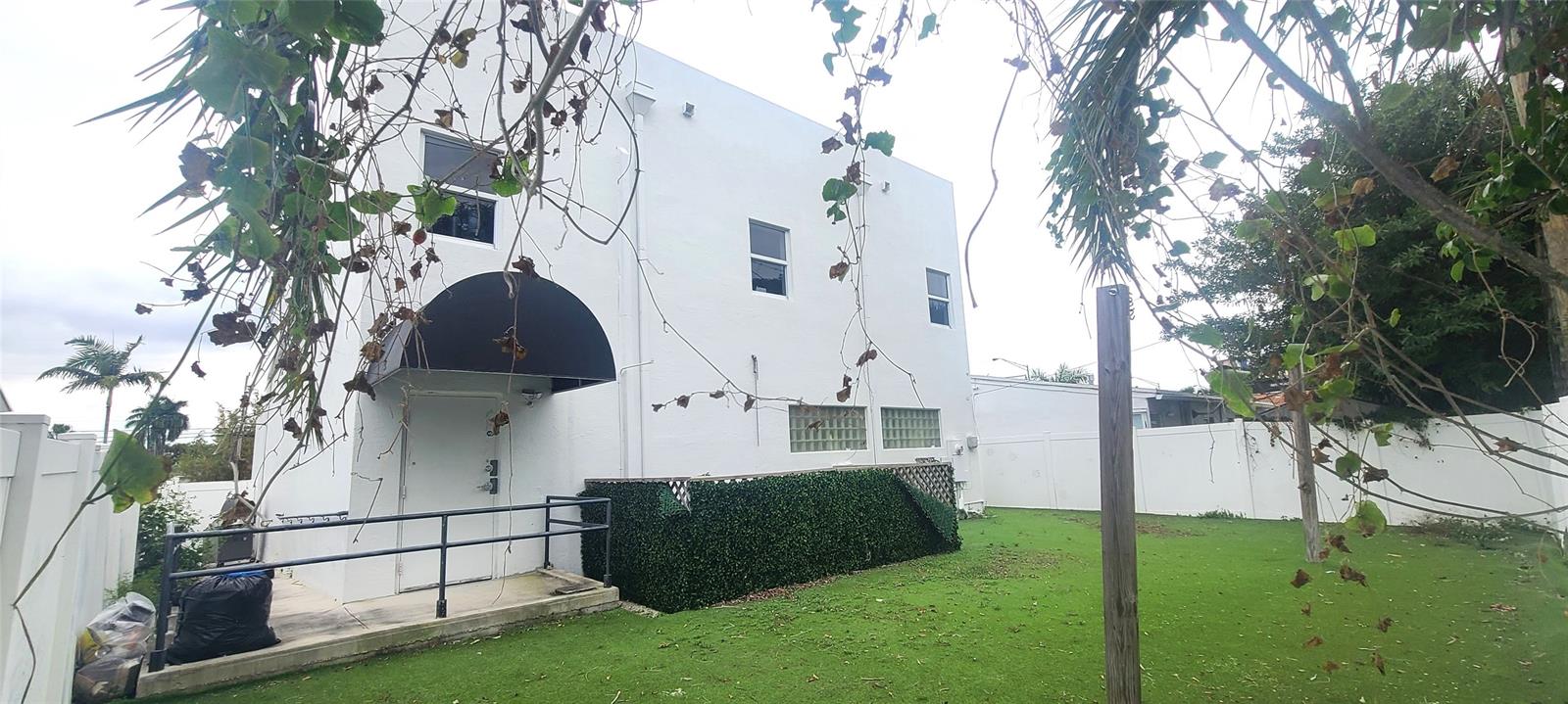 Free Standing Building
